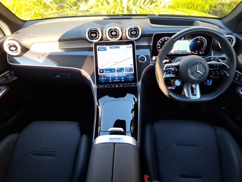 Used Mercedes-Benz GLC 2023 for sale - 76610356: Photo 2