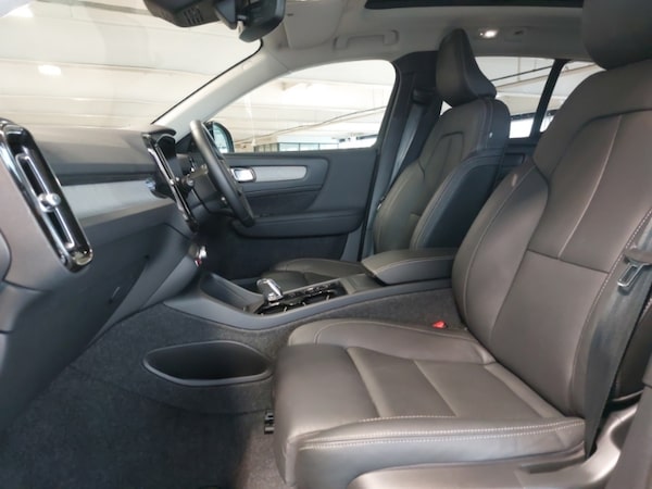 Used Volvo XC40 2024 for sale - 76321168: Photo 5
