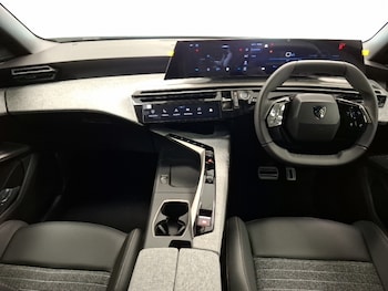 Used Peugeot 5008 2025 for sale - 76555766: Photo