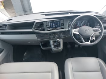 Used Volkswagen Transporter Shuttle 2024 for sale - 79100255: Photo