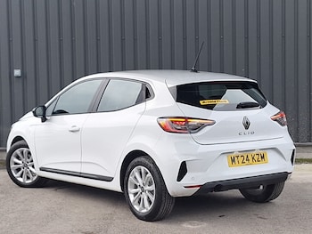 Used Renault Clio 2024 for sale - 78540057: Photo