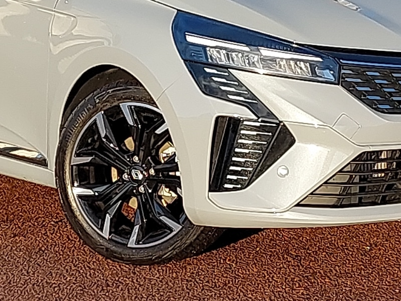 Used Renault Clio 2025 for sale - 76727057: Photo 9