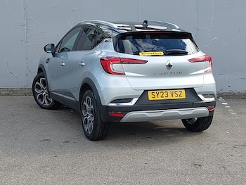 Used Renault Captur 2023 for sale - 78343372: Photo
