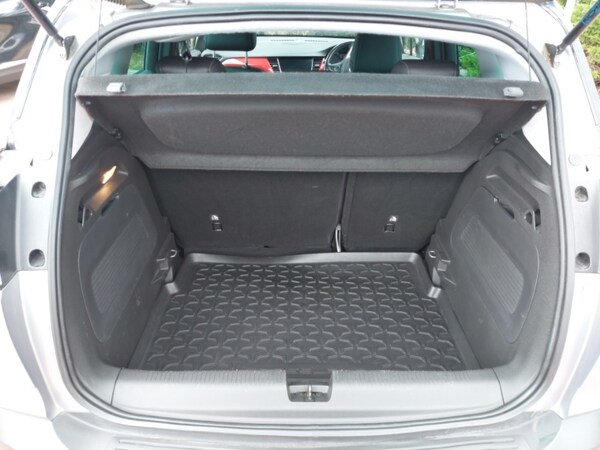 Used Vauxhall Crossland 2022 for sale - 76254116: Photo 8