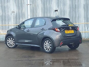Used Toyota Yaris 2022 for sale - 78476392: Photo