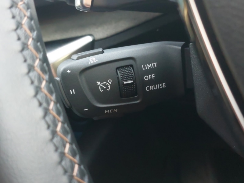 Used Peugeot 3008 2024 for sale - 76713931: Photo 12