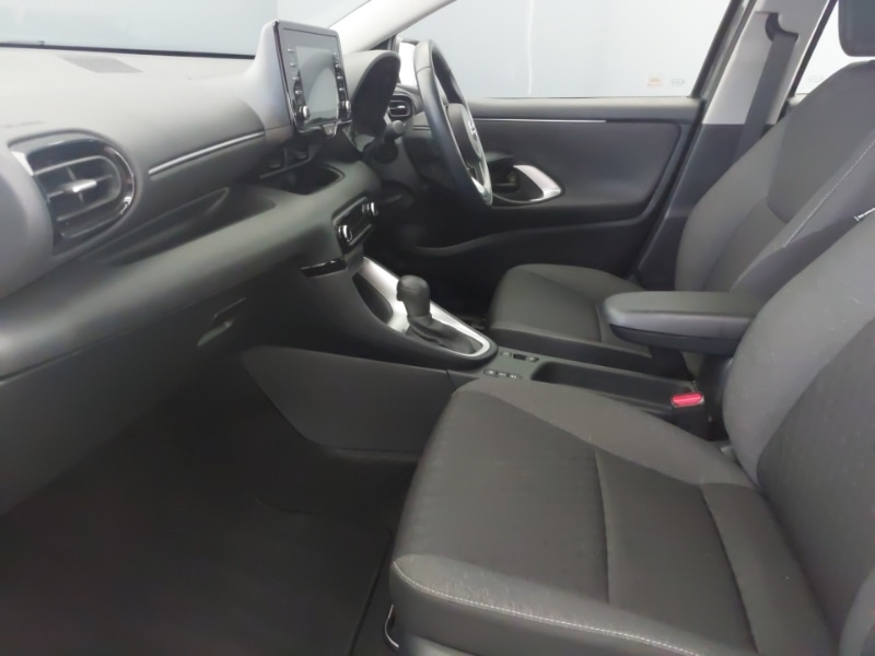 Used Toyota Yaris 2022 for sale - 77434229: Photo 5