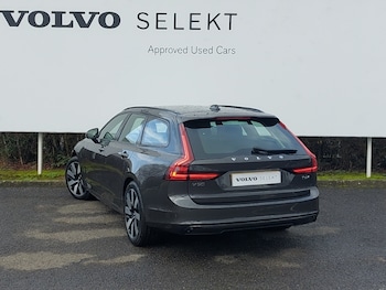 Used Volvo V90 2025 for sale - 77955923: Photo