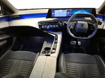 Used Peugeot 3008 2024 for sale - 77051312: Photo