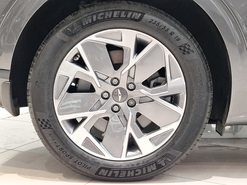 Used Genesis GV70 2023 for sale - 76353779: Photo 12