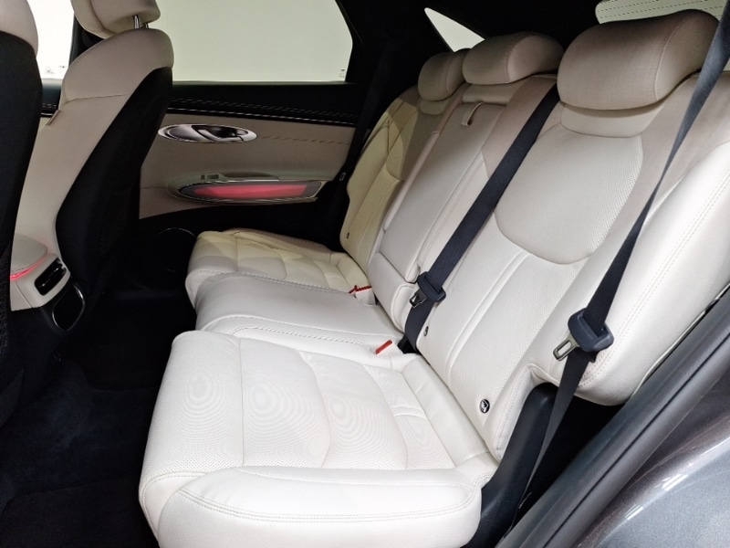 Used Genesis GV70 2023 for sale - 76353779: Photo 6