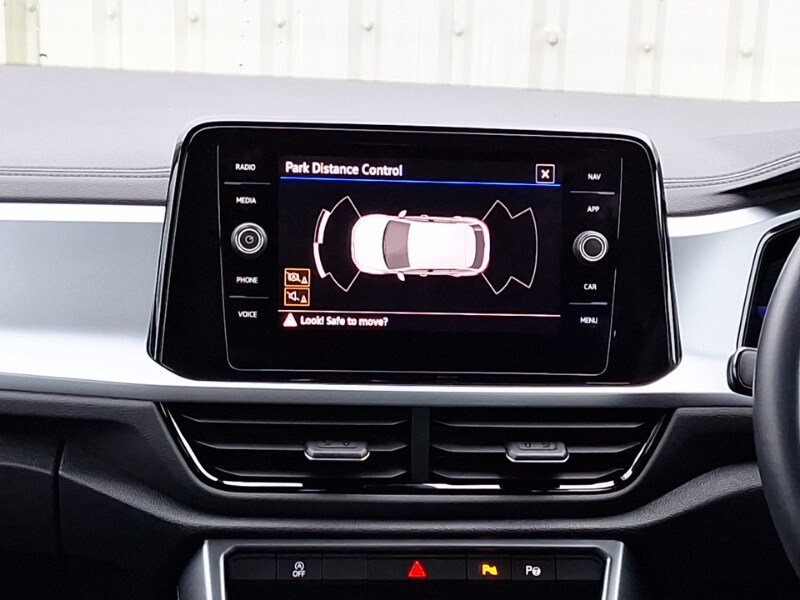 Used Volkswagen T-Roc 2023 for sale - 76720903: Photo 11