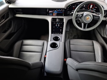 Used Porsche Taycan 2022 for sale - 78966830: Photo