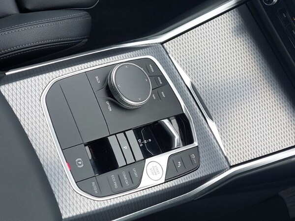 Used BMW 3 Series 2024 for sale - 76212353: Photo 11