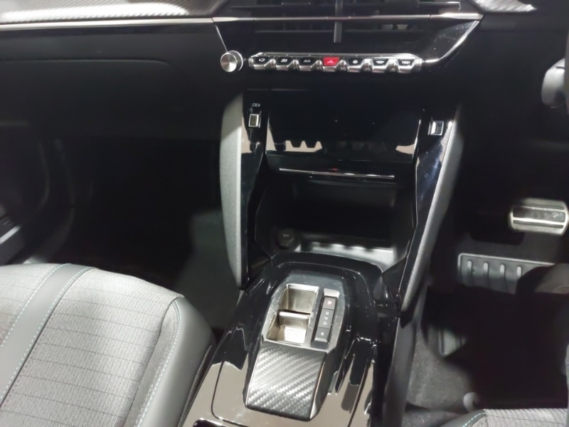 Used Peugeot 2008 2023 for sale - 77695169: Photo 12