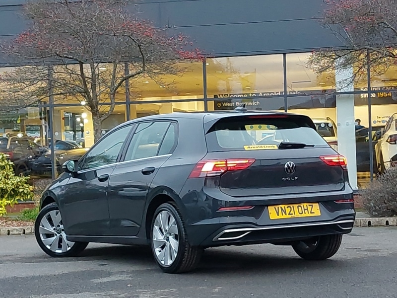 Used Volkswagen Golf 2021 for sale - 76713783: Photo 3