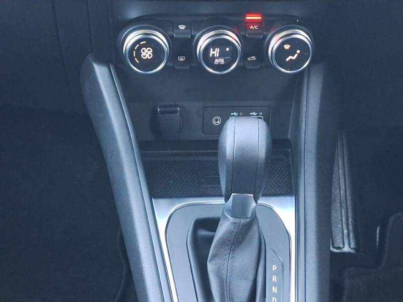 Used Renault Captur 2023 for sale - 77949575: Photo 11