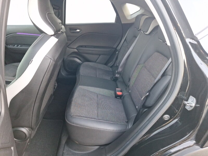 Used Renault Captur 2023 for sale - 77949575: Photo 6