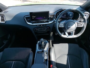 Used Kia XCeed 2023 for sale - 78343137: Photo
