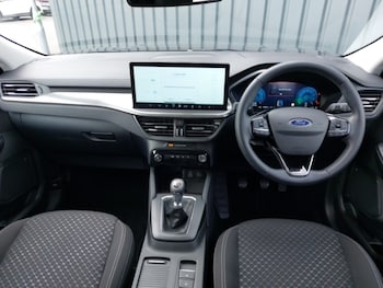 Used Ford Kuga 2025 for sale - 76174454: Photo 2