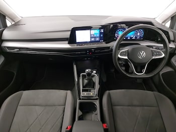 Used Volkswagen Golf 2023 for sale - 77343590: Photo