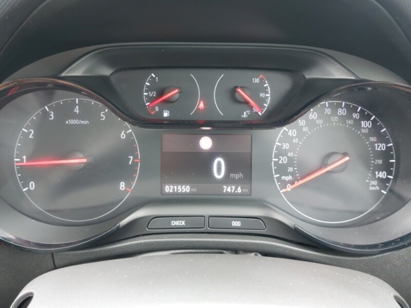 Used Vauxhall Crossland 2022 for sale - 76600424: Photo 11