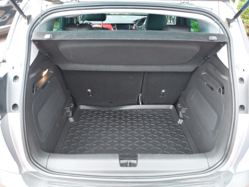 Used Vauxhall Crossland 2022 for sale - 76600424: Photo 8