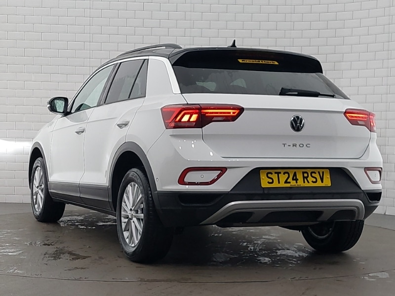 Used Volkswagen T-Roc 2024 for sale - 76471884: Photo 3