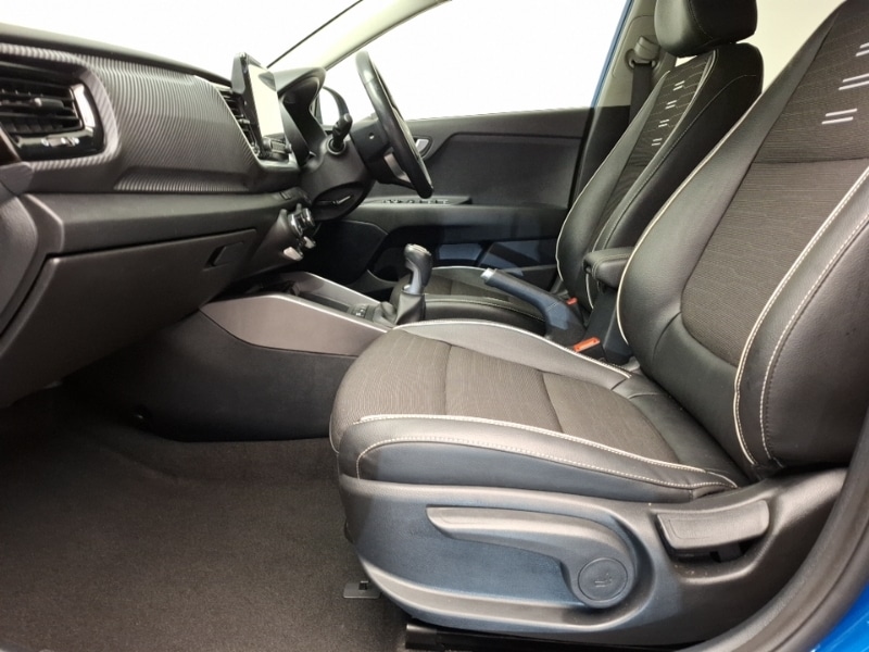 Used Kia Stonic 2023 for sale - 76451491: Photo 5