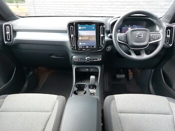 Used Volvo XC40 2024 for sale - 77294067: Photo