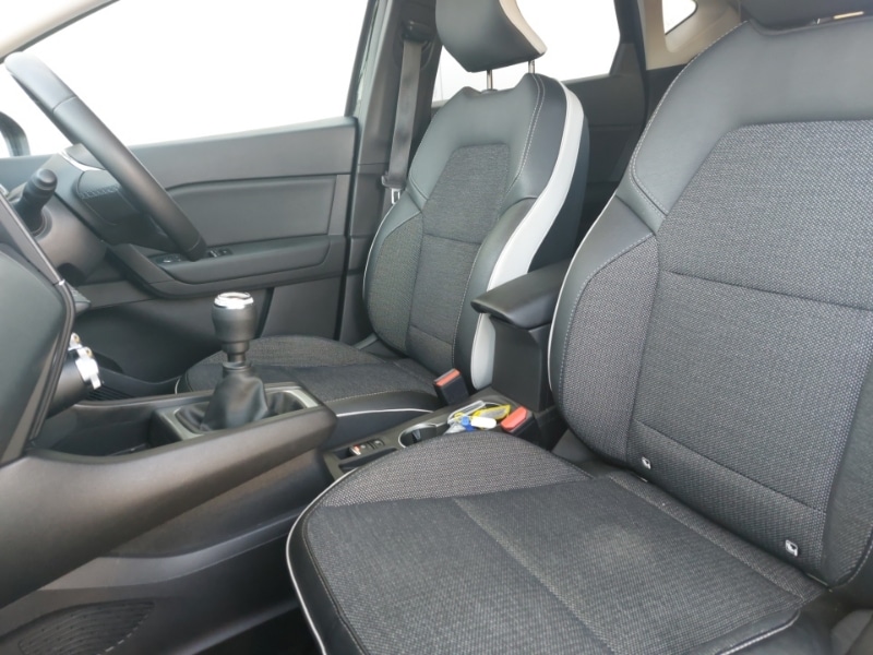 Used Renault Captur 2022 for sale - 77832937: Photo 5