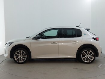 Used Peugeot 208 2021 for sale - 77330203: Photo
