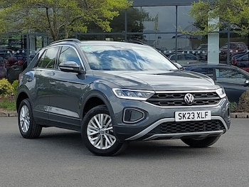 Used Volkswagen T-Roc 2023 for sale - 78439684: Photo