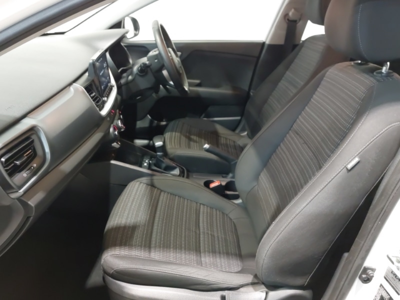 Used Kia Stonic 2023 for sale - 77386060: Photo 5