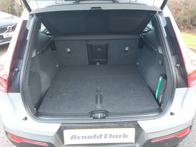 Used Volvo XC40 2024 for sale - 77955917: Photo 8