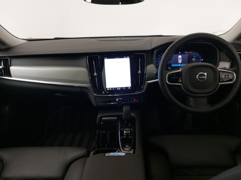 Used Volvo V90 2025 for sale - 77449195: Photo 2