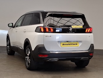 Used Peugeot 5008 2023 for sale - 79195001: Photo
