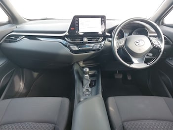 Used Toyota C-HR 2021 for sale - 78560515: Photo