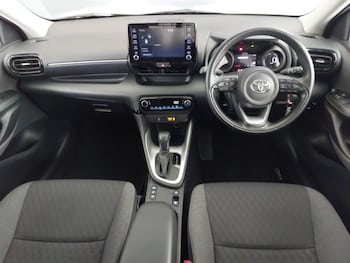 Used Toyota Yaris 2022 for sale - 76316733: Photo
