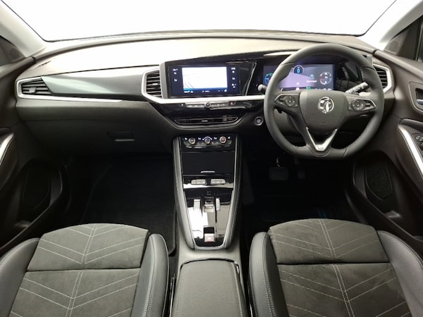 Used Vauxhall Grandland 2024 for sale - 76321225: Photo 2