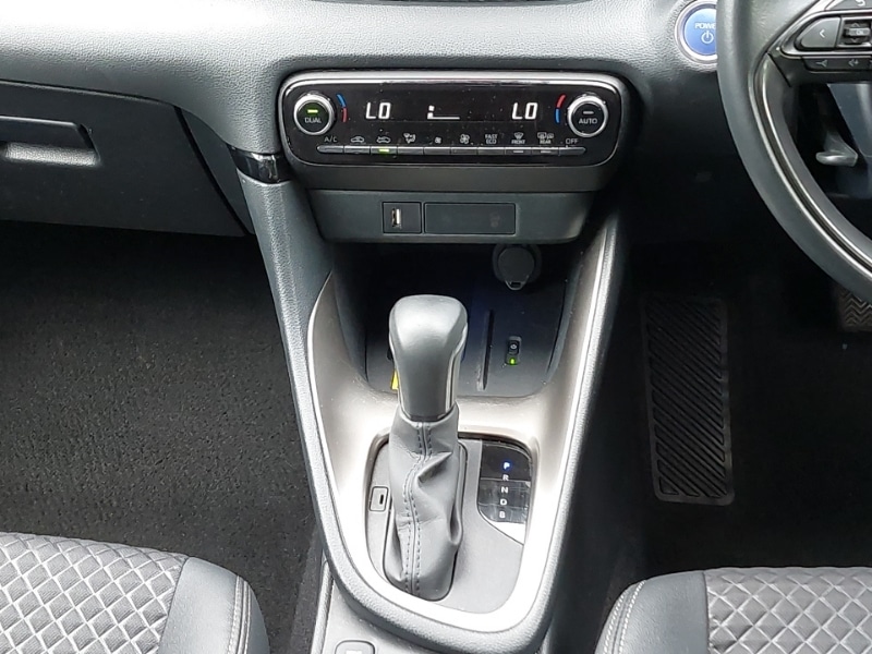 Used Mazda Mazda2 HYBRID 2023 for sale - 76861310: Photo 11