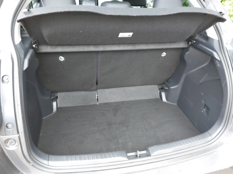 Used Mazda Mazda2 HYBRID 2023 for sale - 76861310: Photo 8