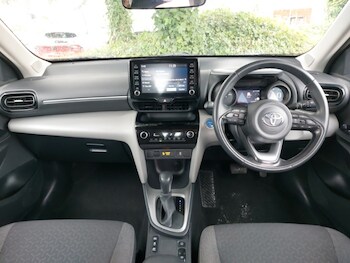 Used Toyota Yaris Cross 2022 for sale - 75485756: Photo