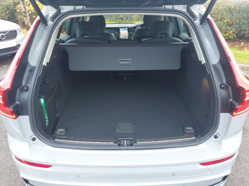 Used Volvo XC60 2024 for sale - 76540554: Photo 8