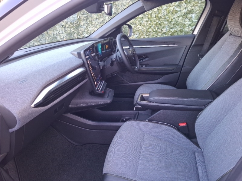 Used Renault Megane E Tech 2024 for sale - 77252889: Photo 5