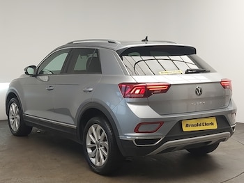 Used Volkswagen T-Roc 2023 for sale - 78957548: Photo
