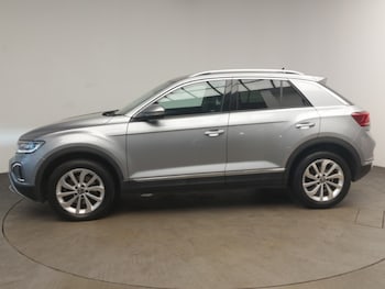 Used Volkswagen T-Roc 2023 for sale - 78957548: Photo