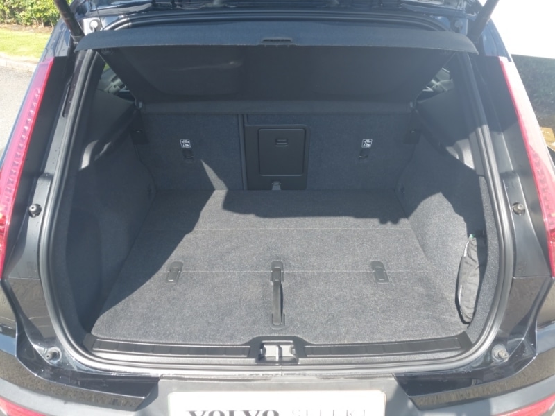 Used Volvo XC40 2022 for sale - 76442267: Photo 8