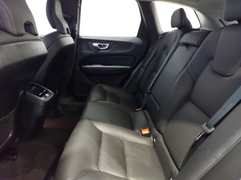 Used Volvo XC60 2023 for sale - 77343477: Photo 6