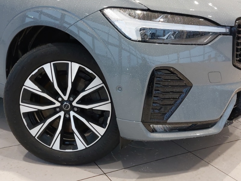 Used Volvo XC60 2023 for sale - 77343477: Photo 9